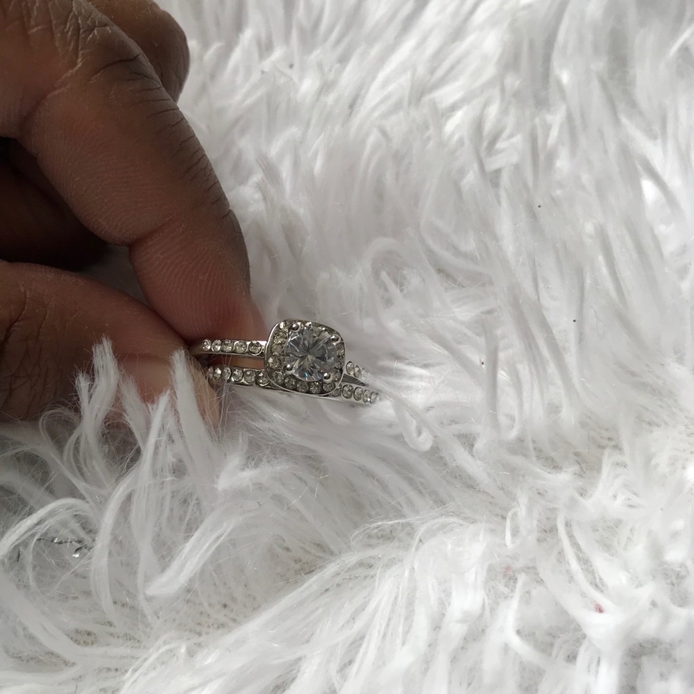 Diamond Ring - Picture 9 of 10